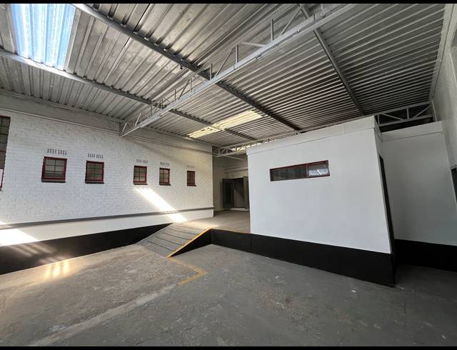 437M² WAREHOUSE TO LET IN SEBENZA